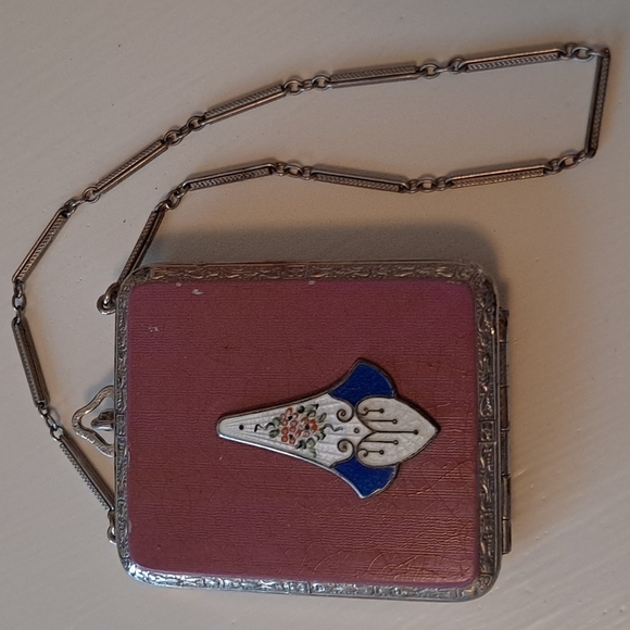 Circa 1920s Makeup Compact Purse